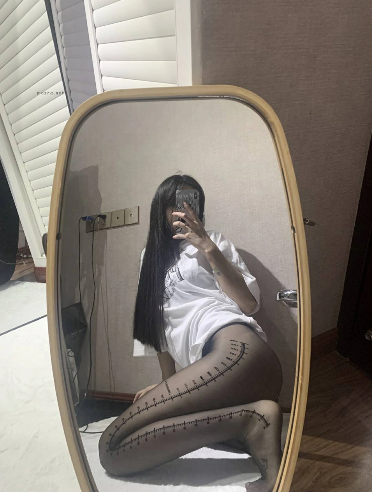 陈佩奇 – 刻度连体丝袜【13P】